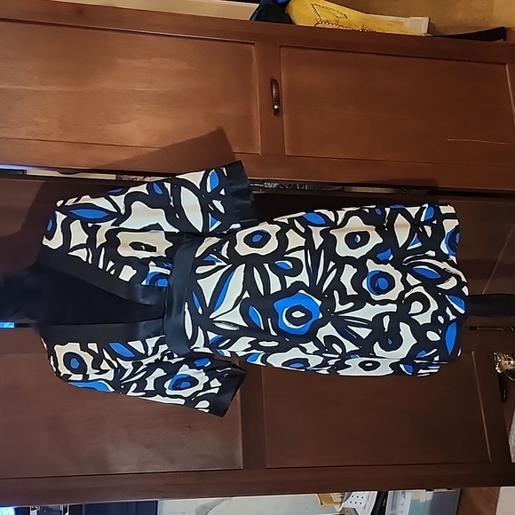 100% Silk NINE WEST DRESS Size 8 - Picture 1 of 4